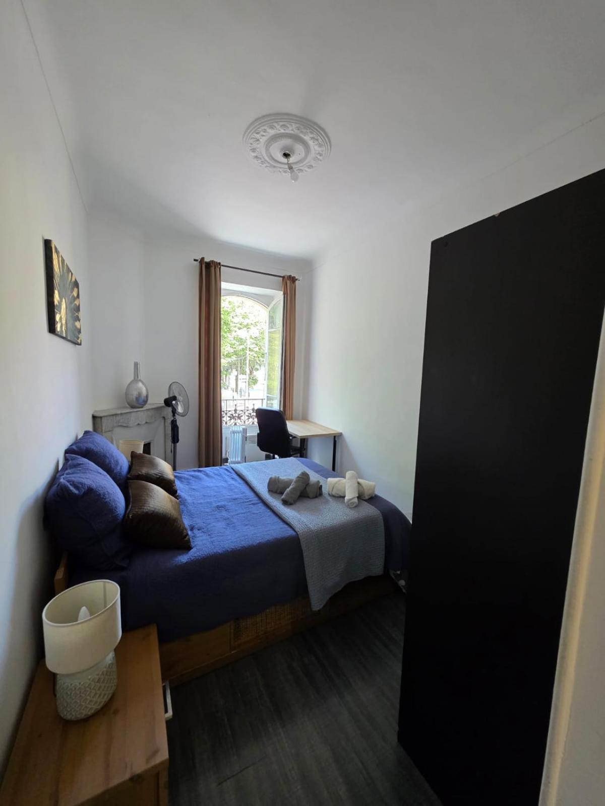 2 Spacious Bedrooms Near Riquier Station! Nice Bagian luar foto